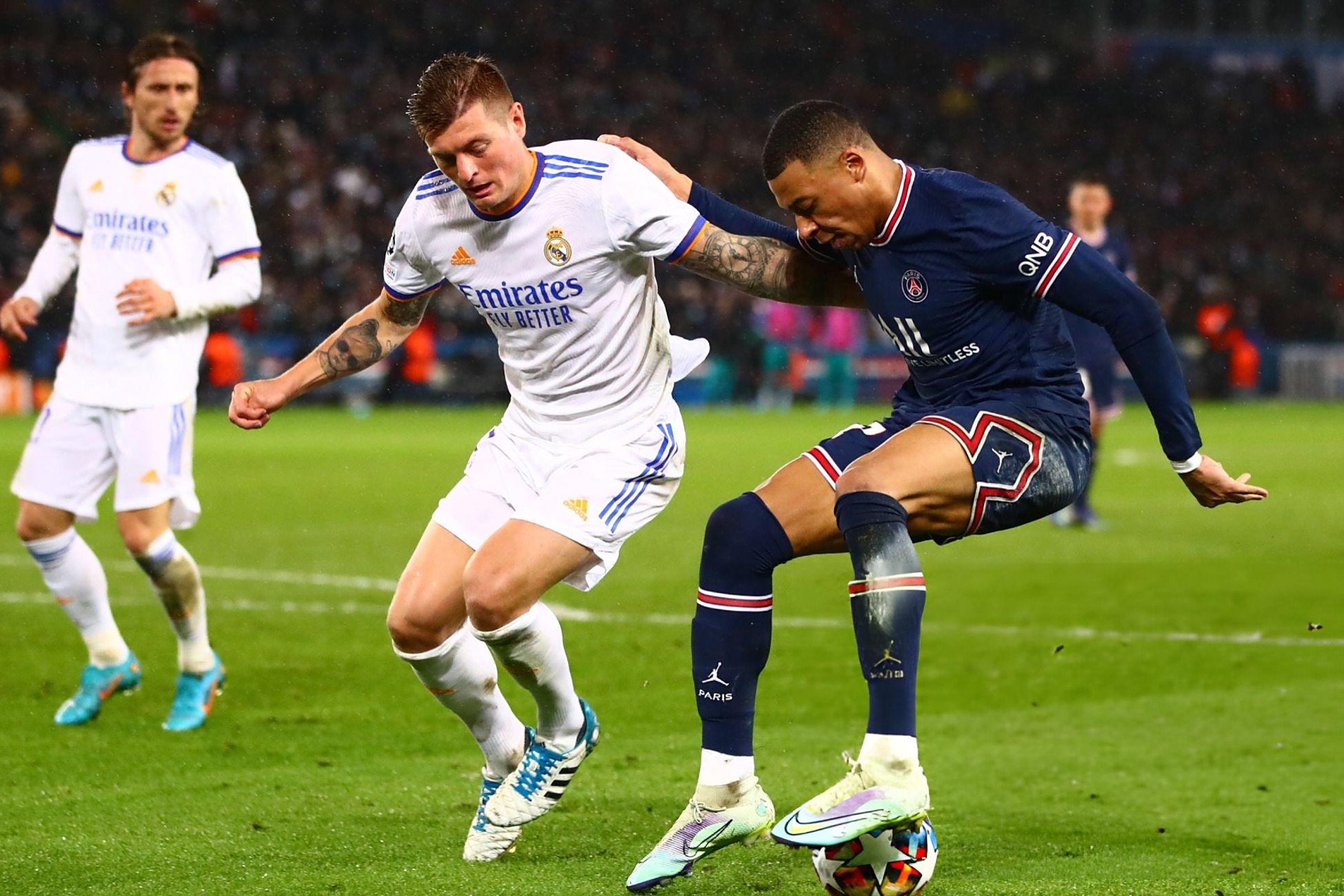 利拉德买断合同重回开拓者